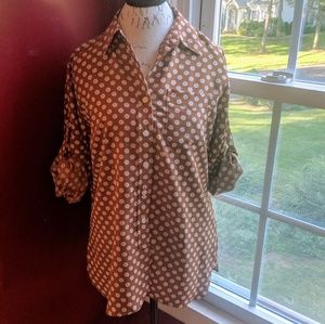 ❌SOLD❌Ellen Tracy Button Down Blouse - Unique Print